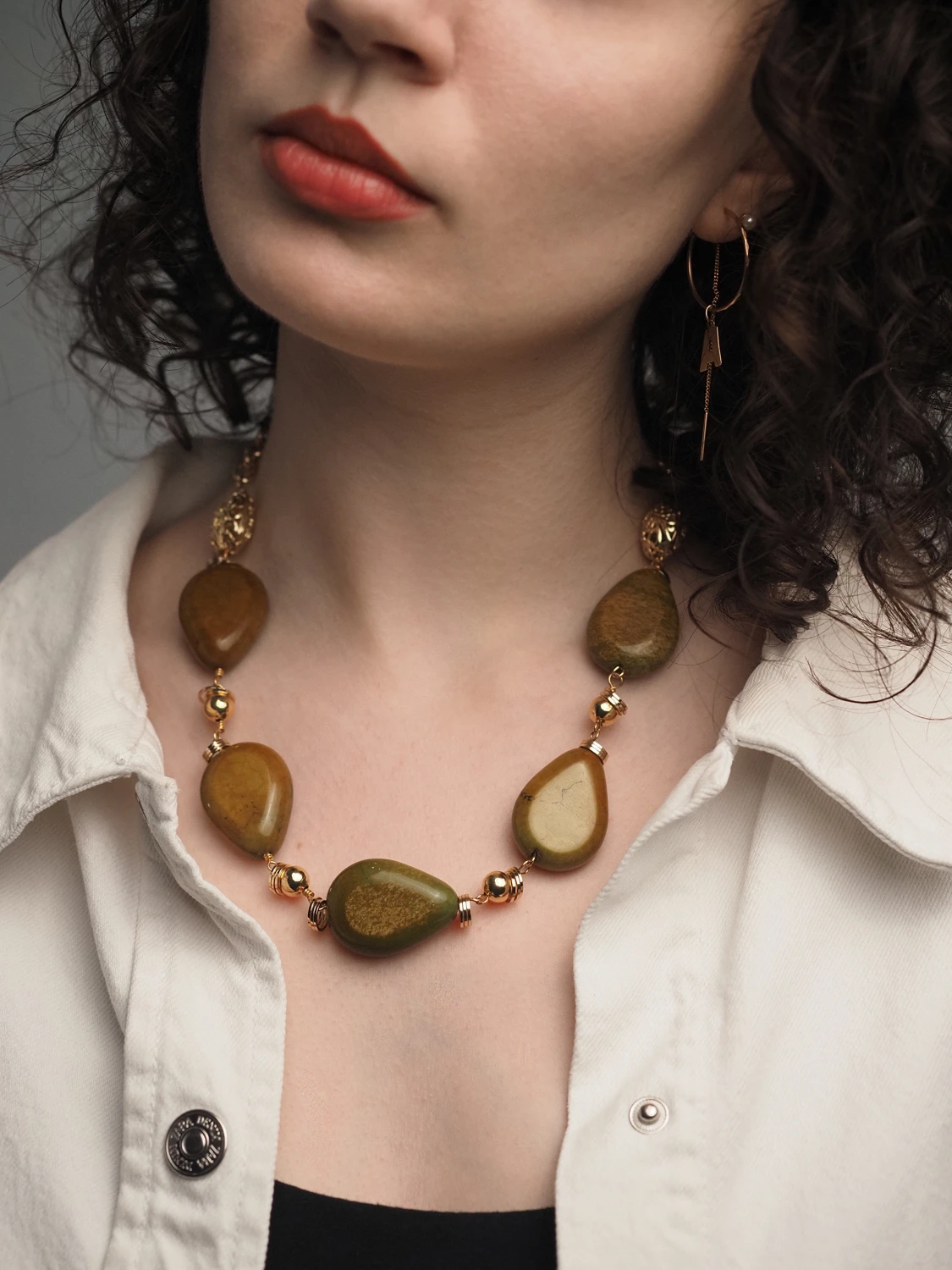 Колье из Яшмы