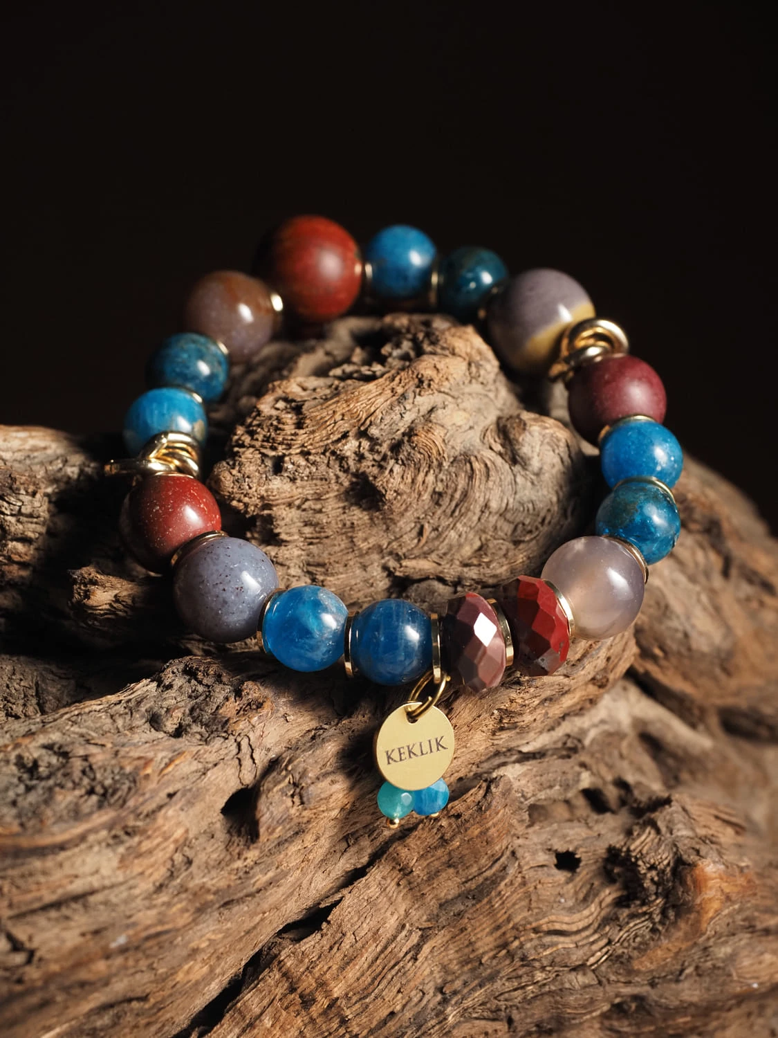 Браслет женский для 4-го числа рождения