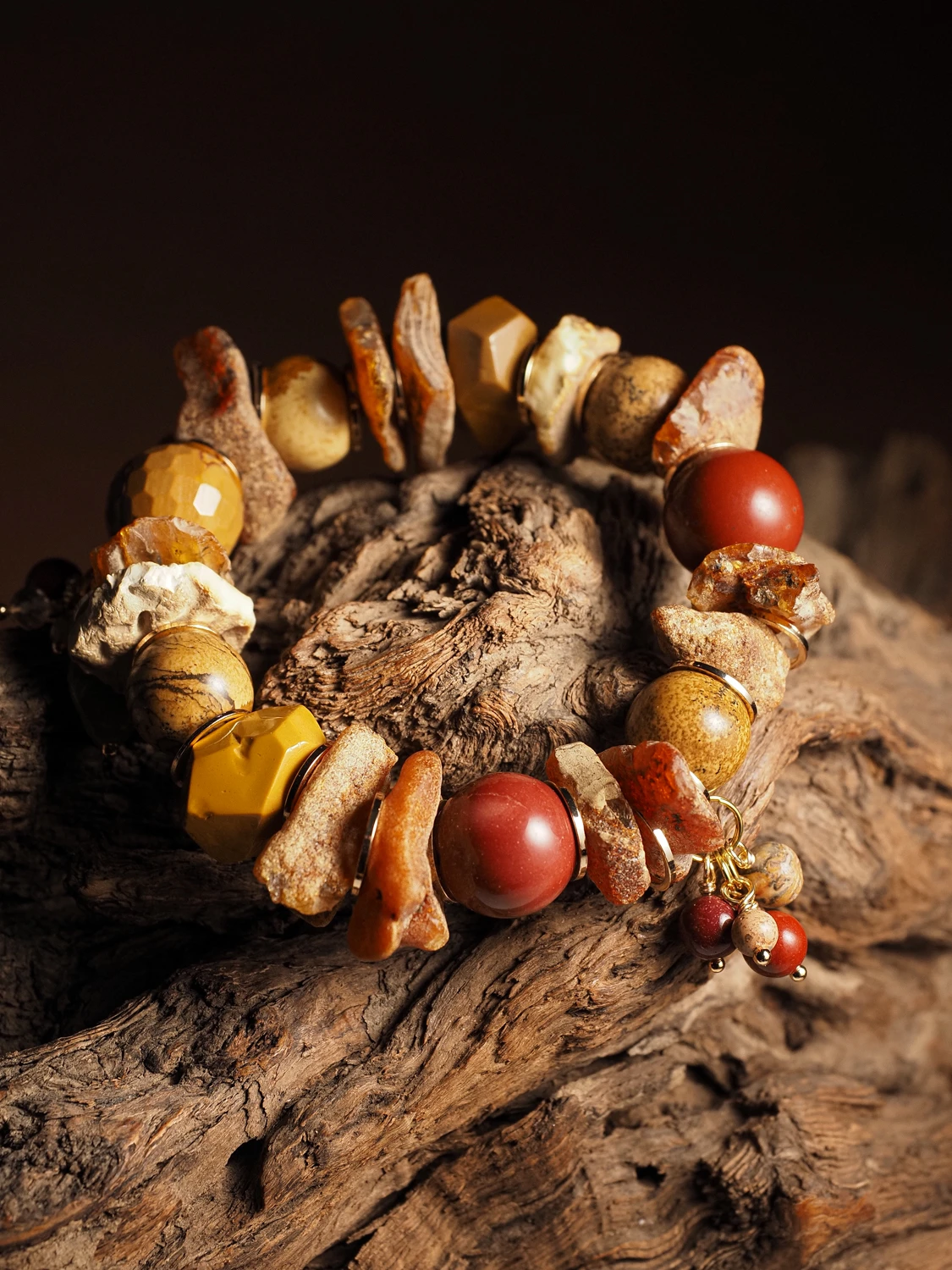 Браслет женский для 19-го числа рождения