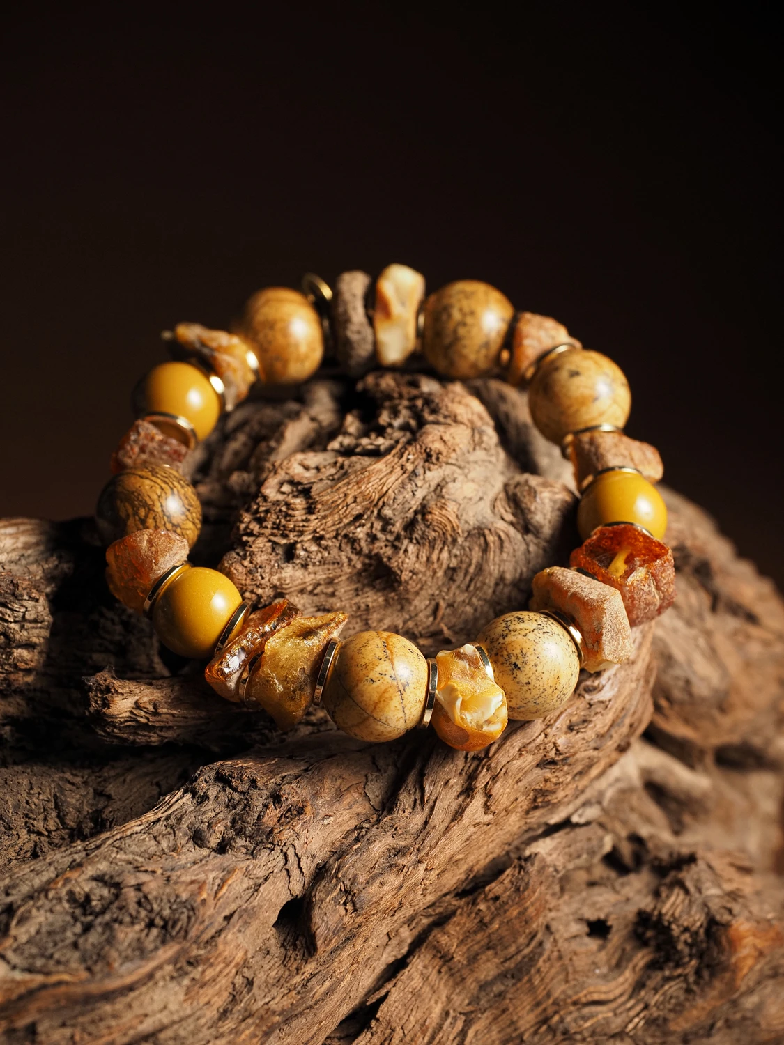 Браслет лаконичный для 19-го числа рождения