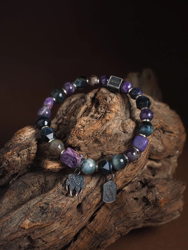 Браслет лаконичный из Аметиста, Чароита и Тигрово-соколиного глаза