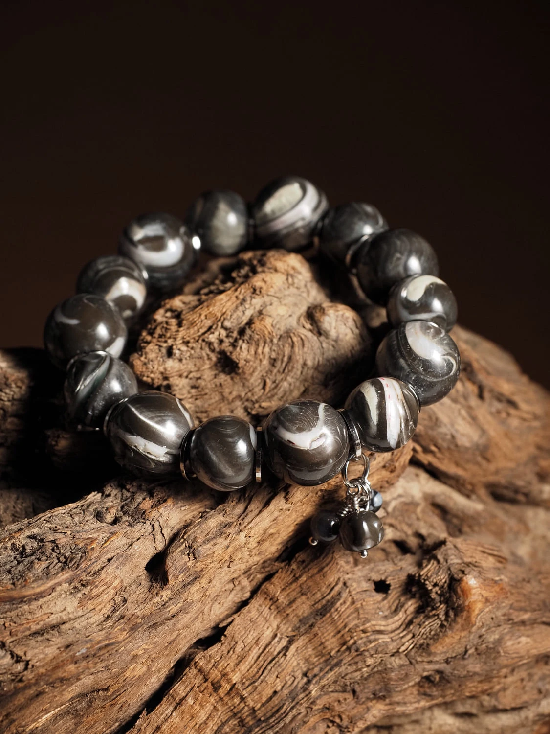 Браслет женский из Перламутра