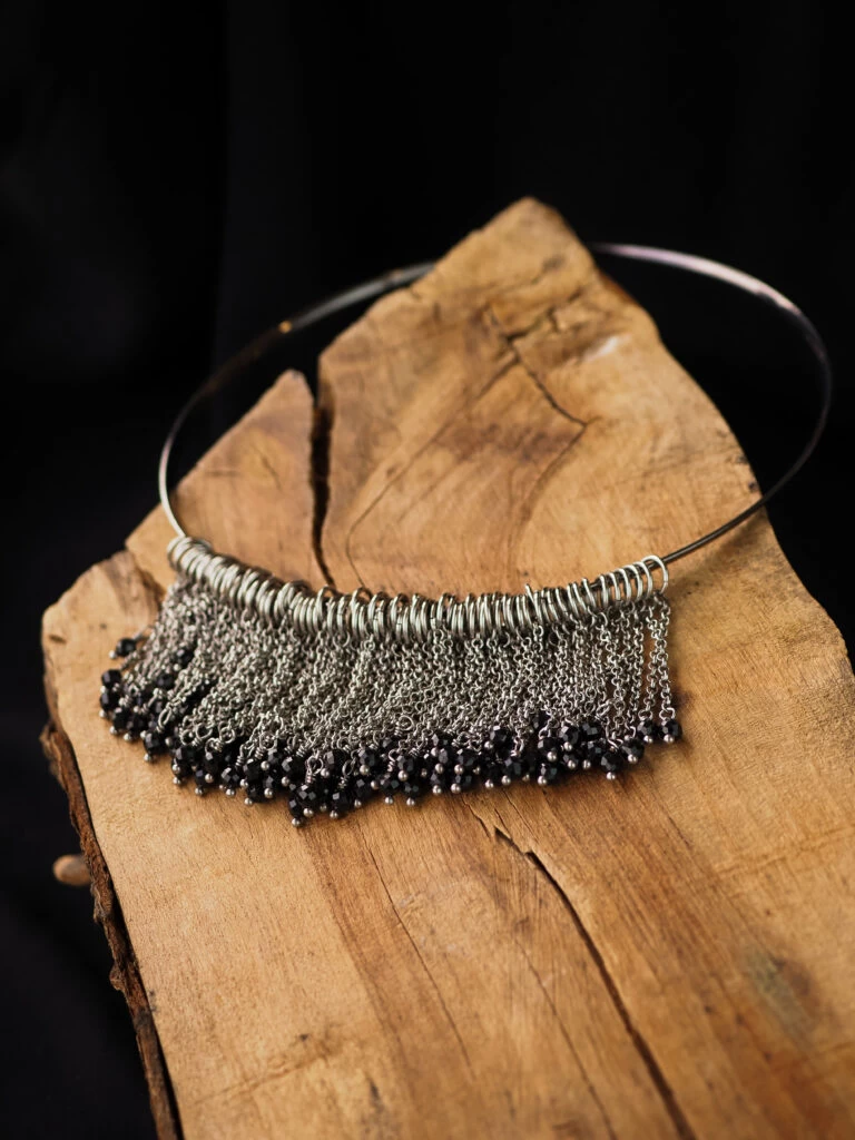 Чокер женский из Шпинели