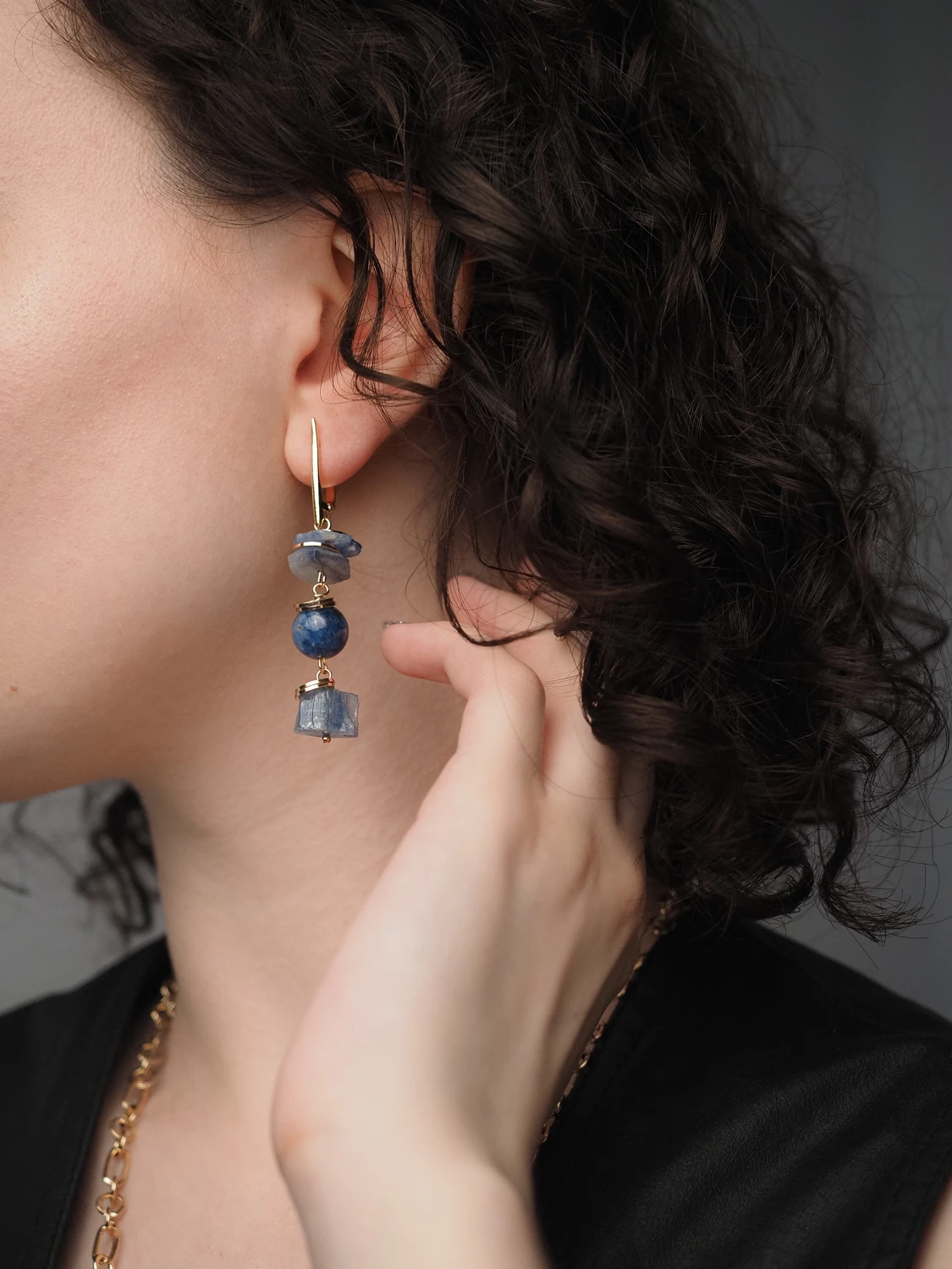 Серьги из Кианита