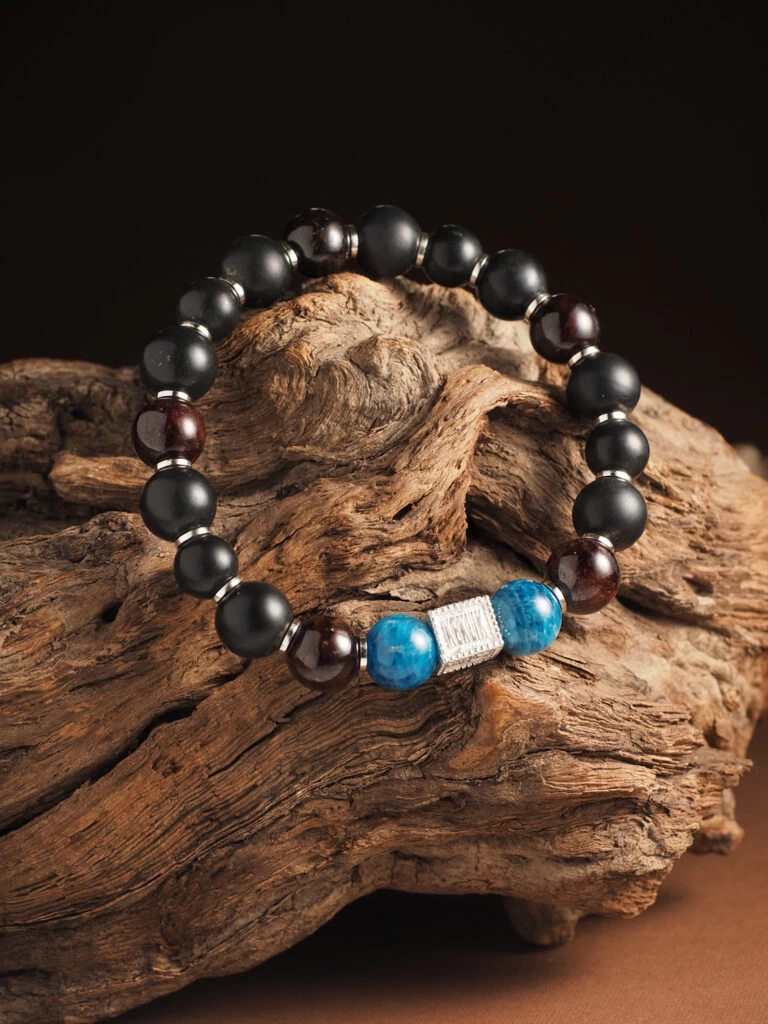 Браслет лаконичный из Апатита, Граната и Шунгита