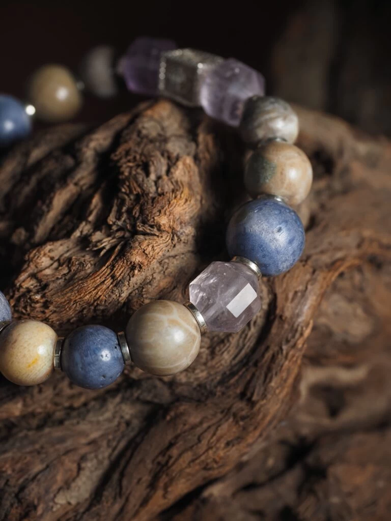 Браслет лаконичный из Коралла и Аметиста