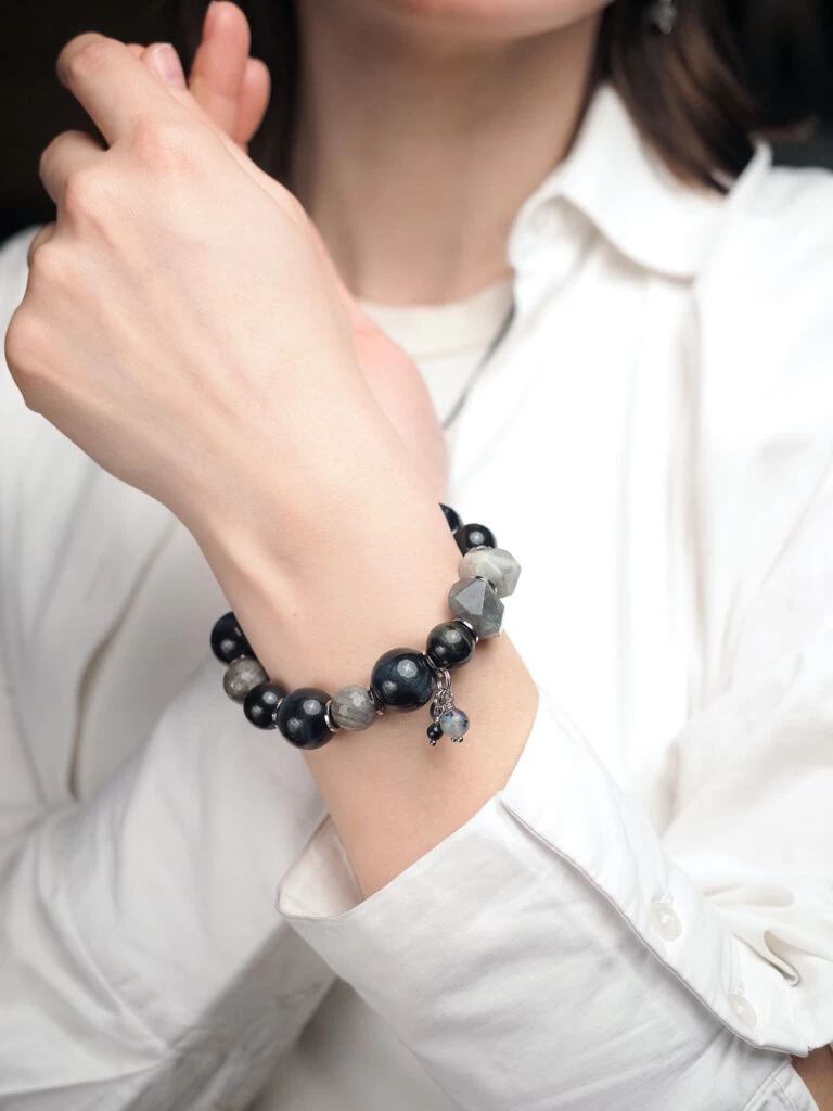 Браслет женский для 2-го числа рождения