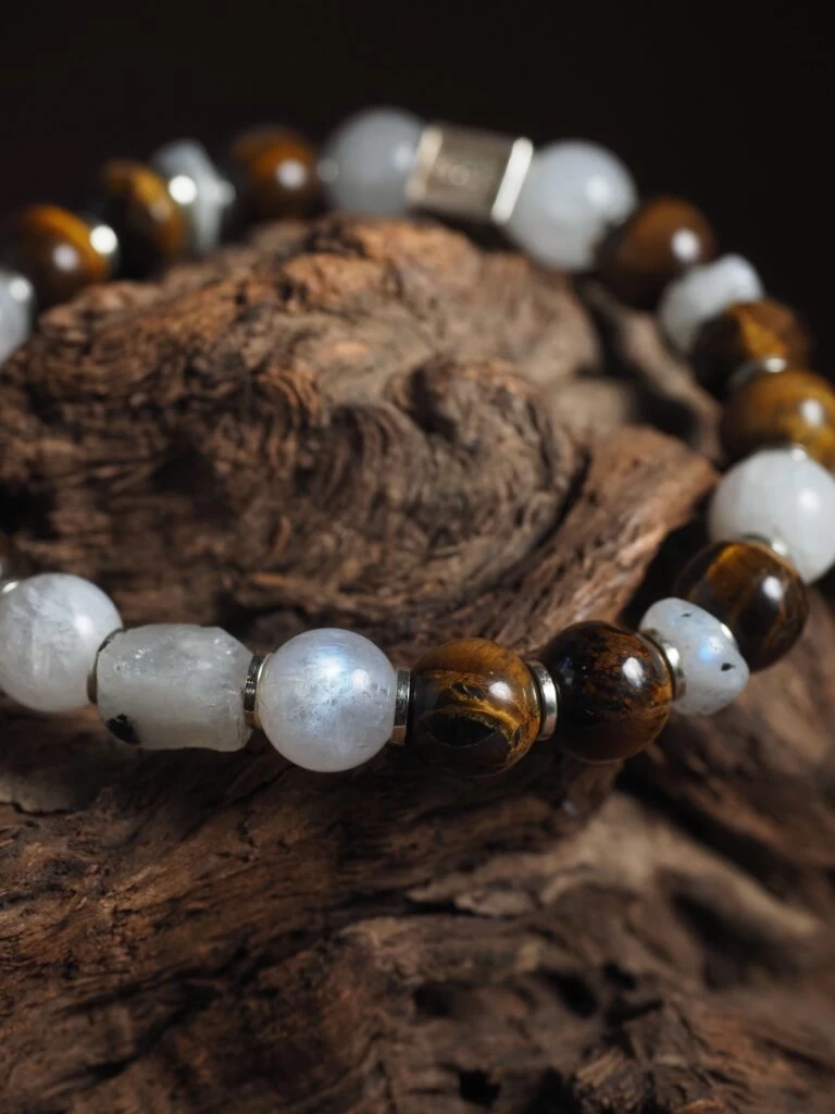 Браслет лаконичный из Адуляра (Лунный камень) и Тигрового глаза
