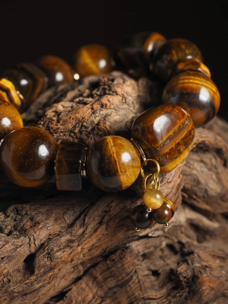 Браслет женский из Тигрового глаза