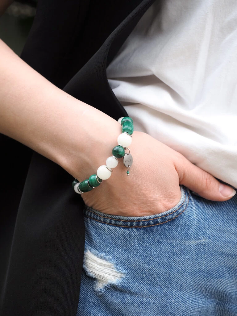 Браслет лаконичный из Малахита и Белого Нефрита
