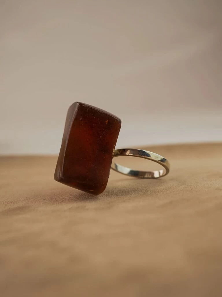 Кольцо из Янтаря