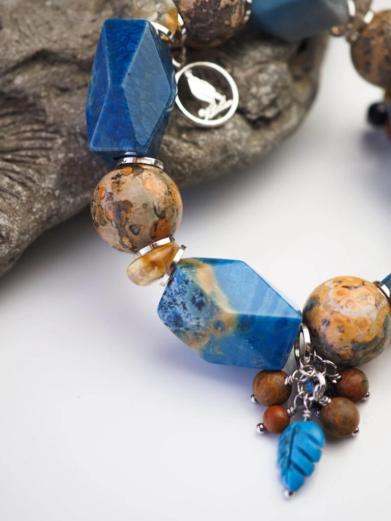 Браслет женский из Коралла, Цитрина и Яшмы