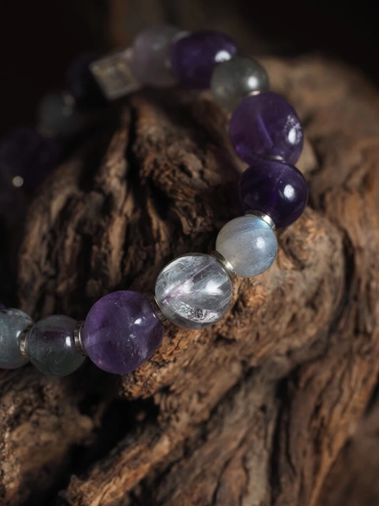 Браслет лаконичный из Лабрадора, Аметиста и Флюорита