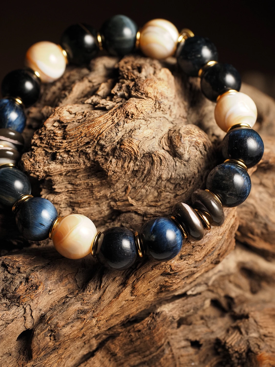 Браслет лаконичный для 18-го числа рождения