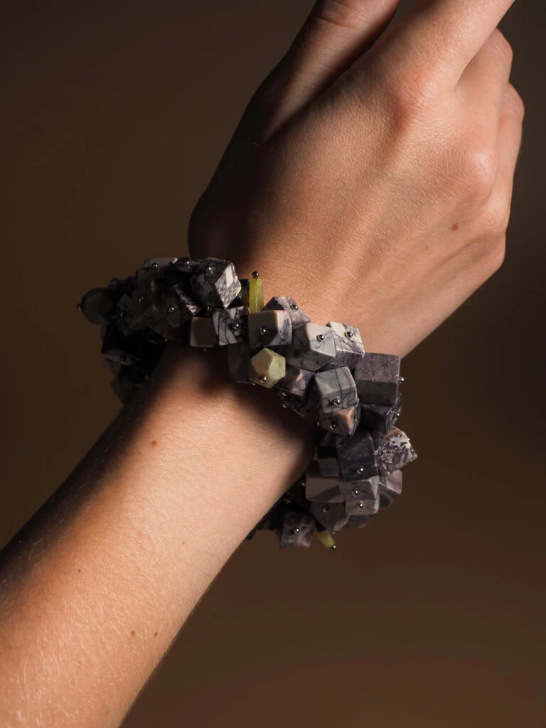 Браслет женский многокаменный из Яшмы