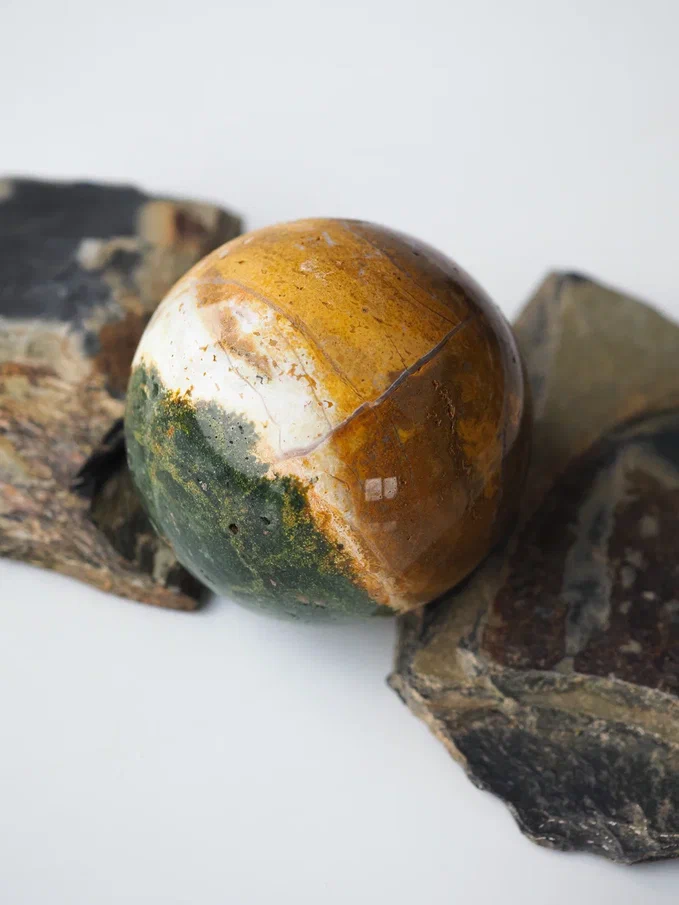 Каменный шар Яшмы №3