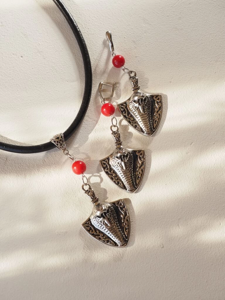 Комплект «Любимая» из Коралла