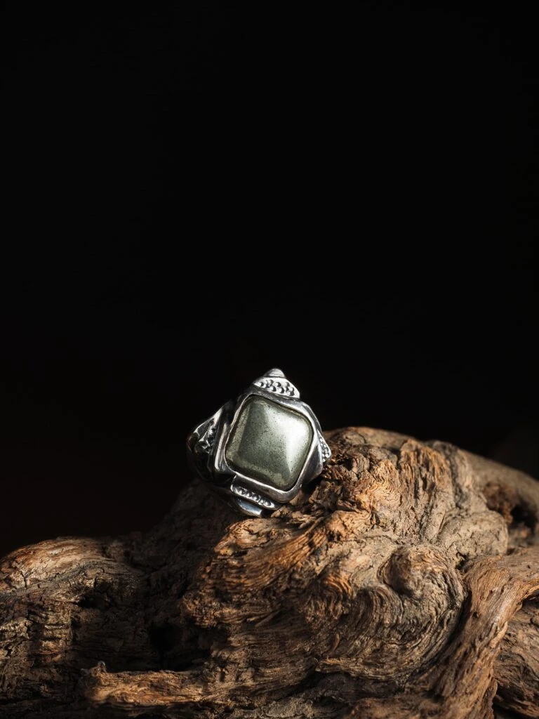 Перстень из Пирита