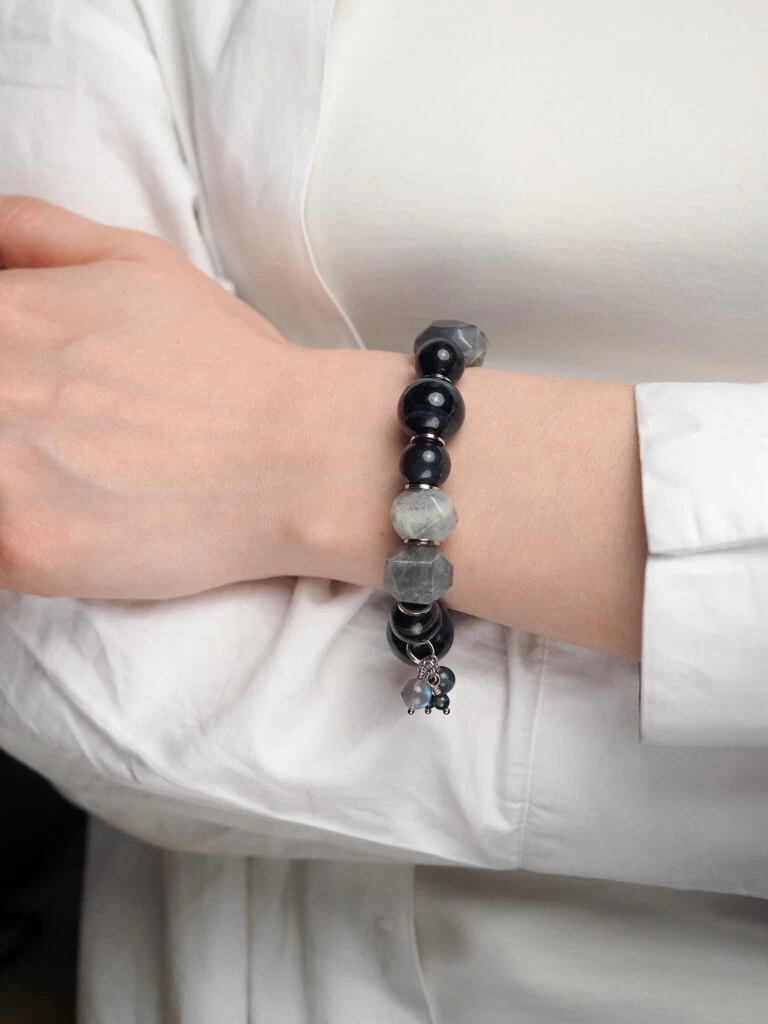 Браслет женский для 2-го числа рождения