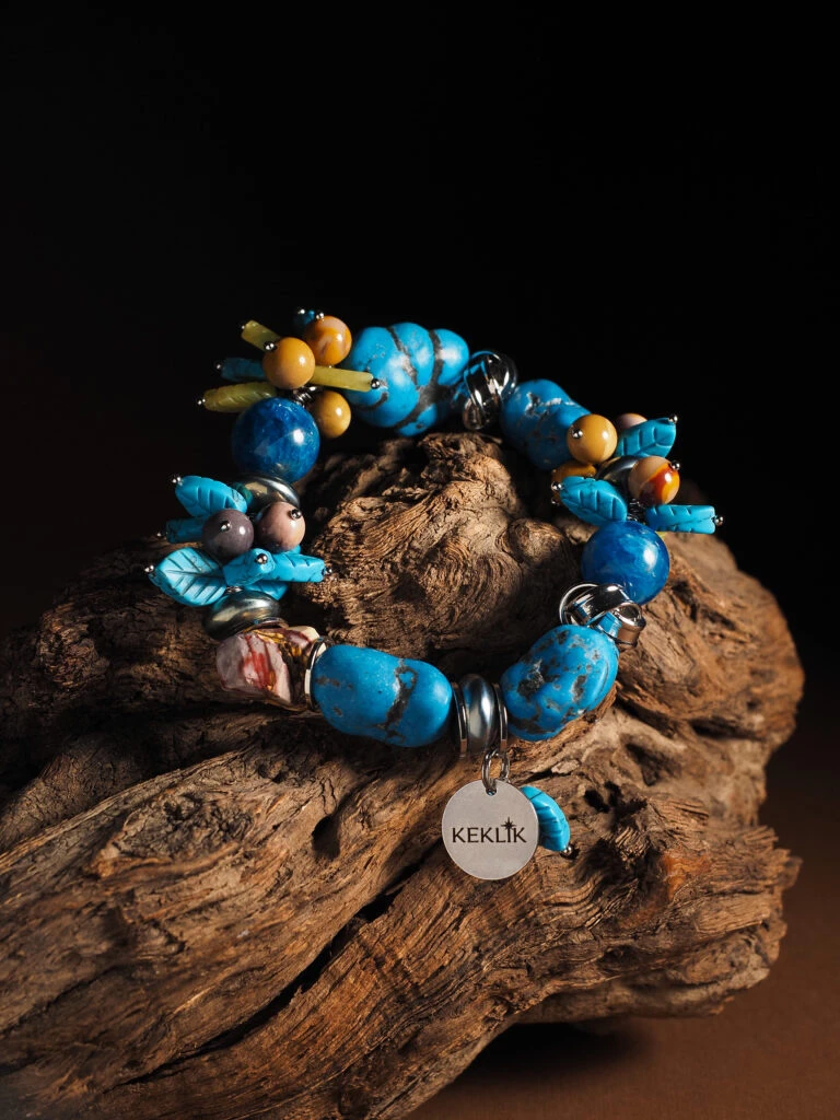 Браслет женский из Бирюзы, Апатита и Яшмы