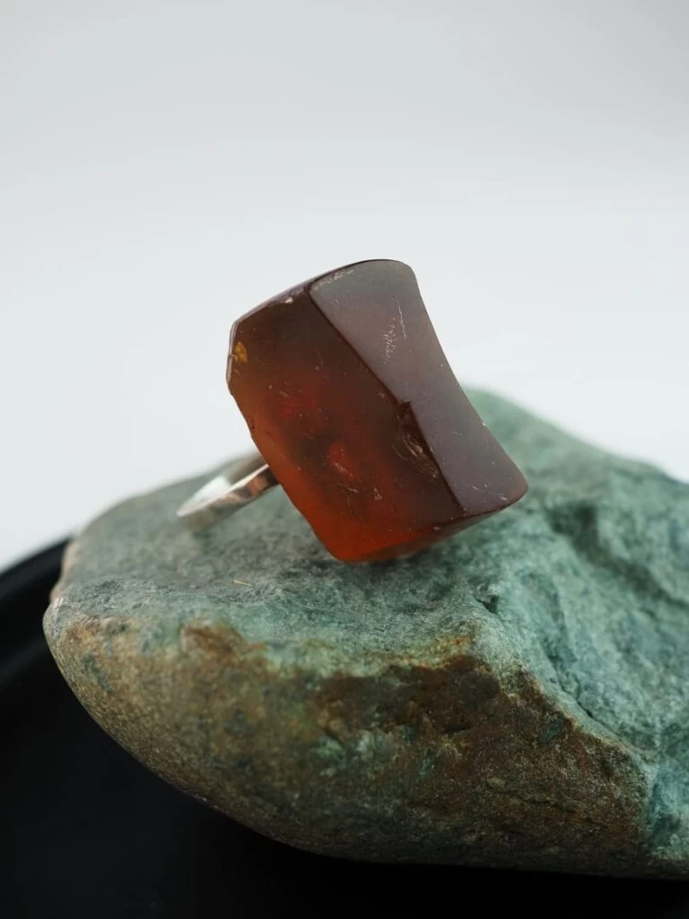 Кольцо из Янтаря