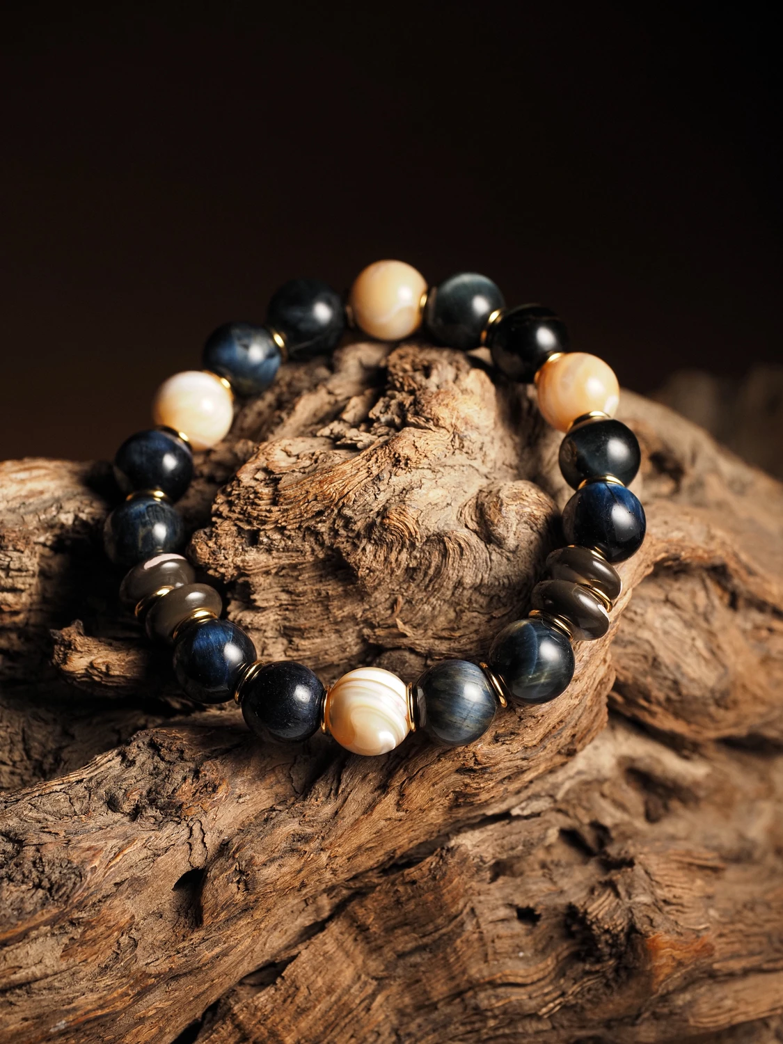 Браслет лаконичный для 18-го числа рождения