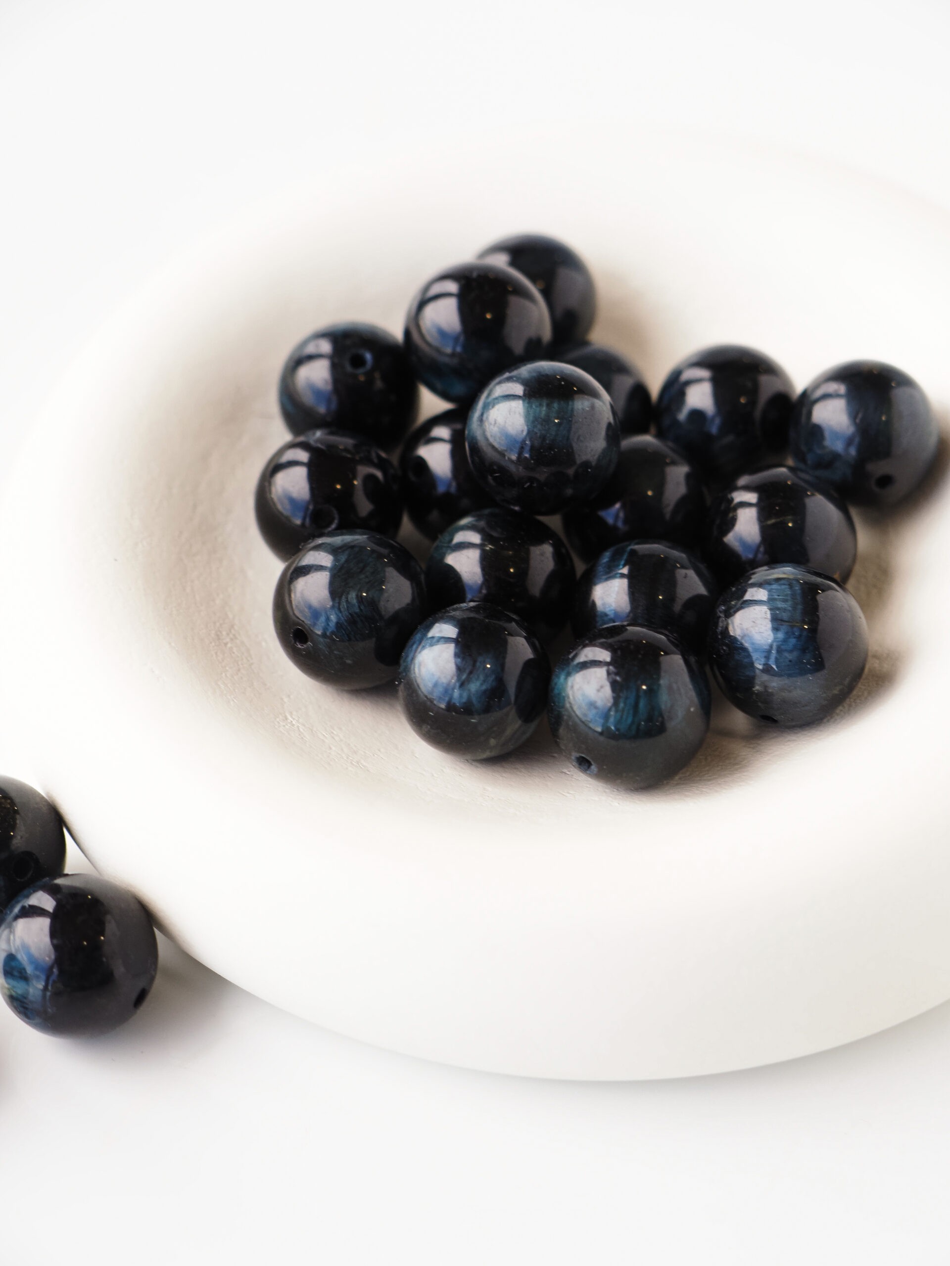 Соколиный глаз