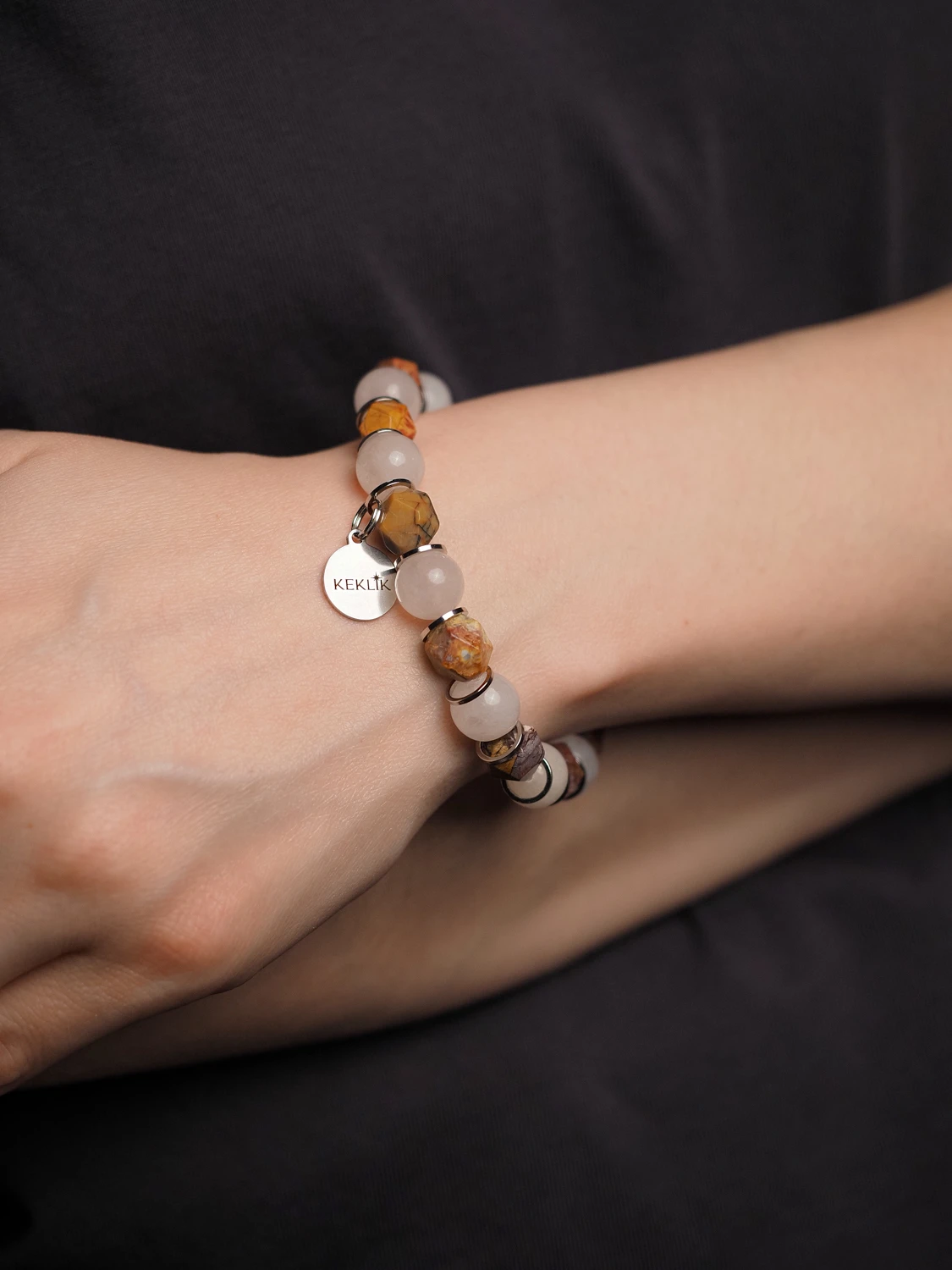 Браслет лаконичный для 6-го числа рождения