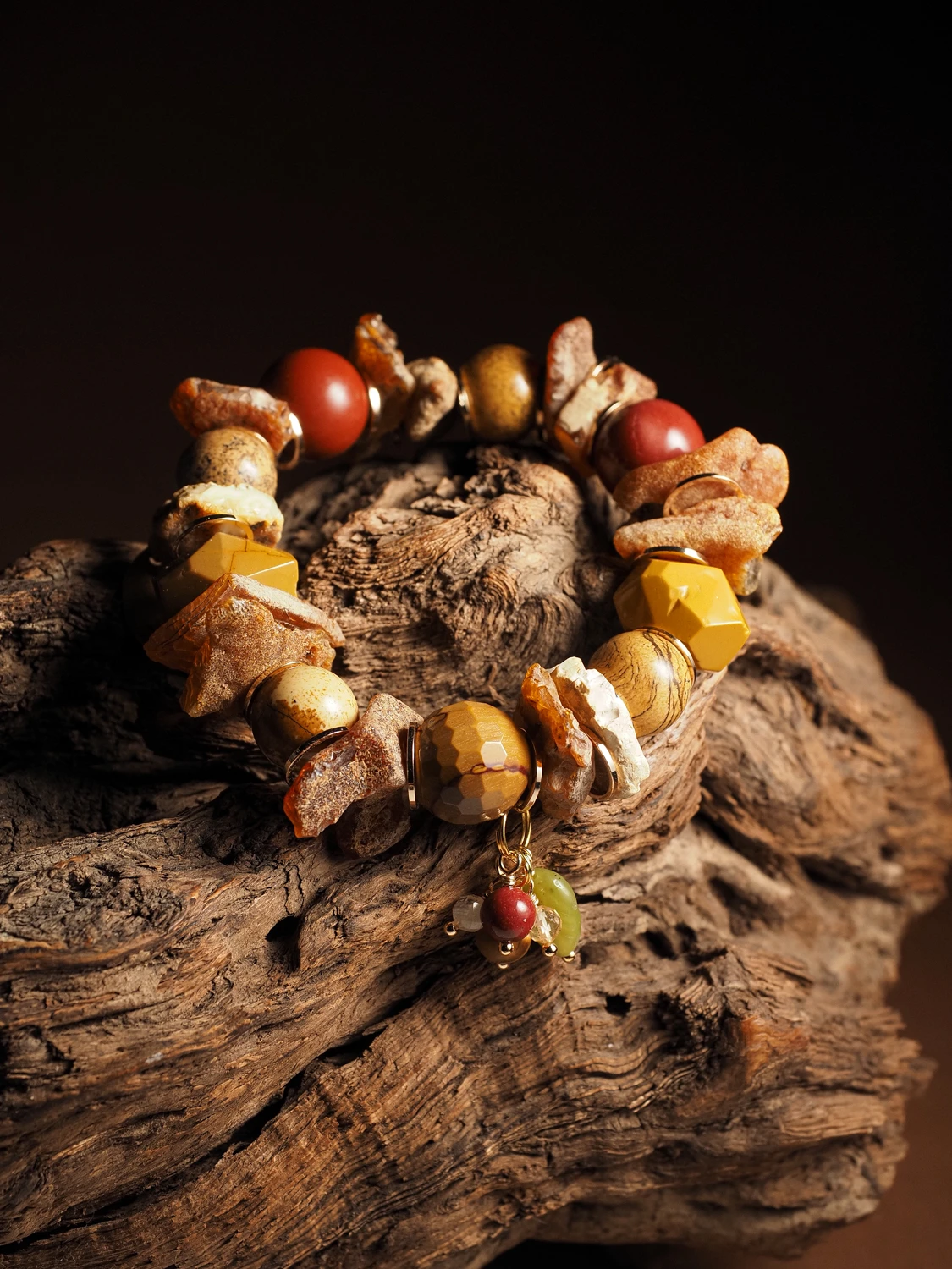 Браслет женский для 19-го числа рождения