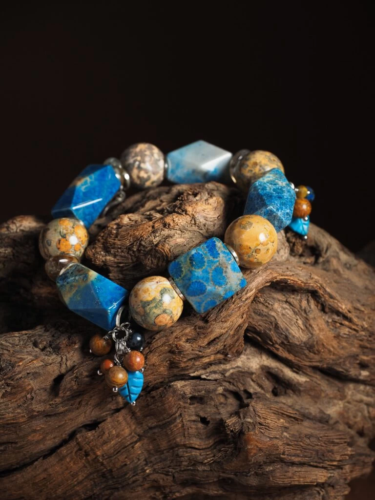 Браслет женский из Коралла, Цитрина и Яшмы