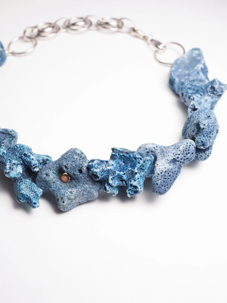 Колье из Коралла