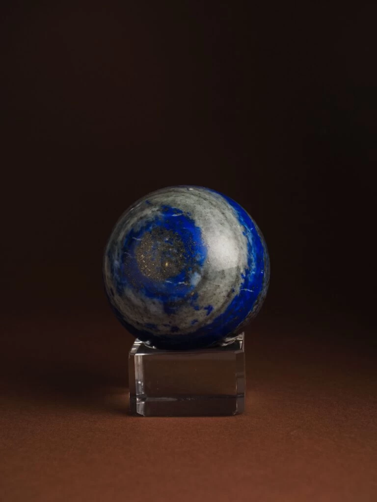 Каменный шар Лазурита