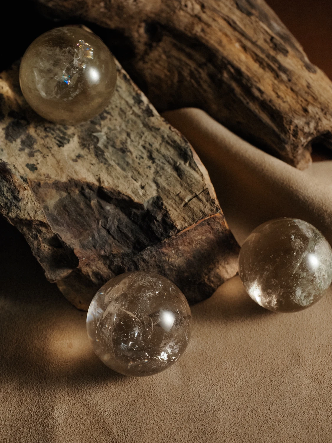 Каменный шар из Раухтопаза