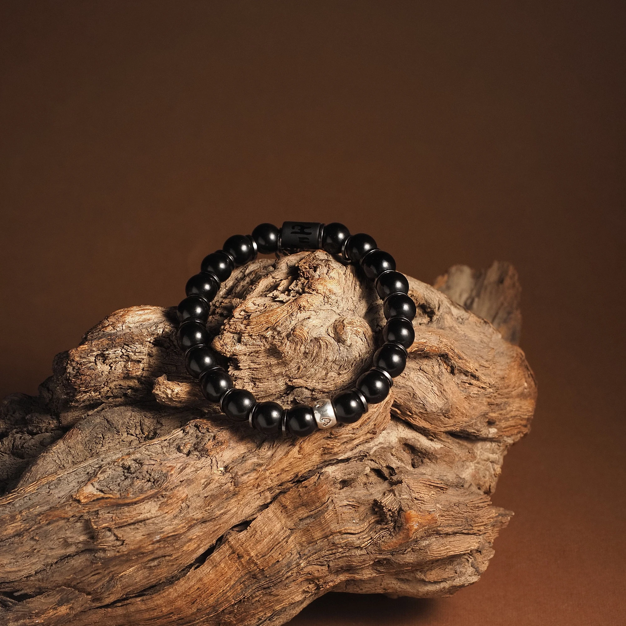 Браслет лаконичный из Гагата