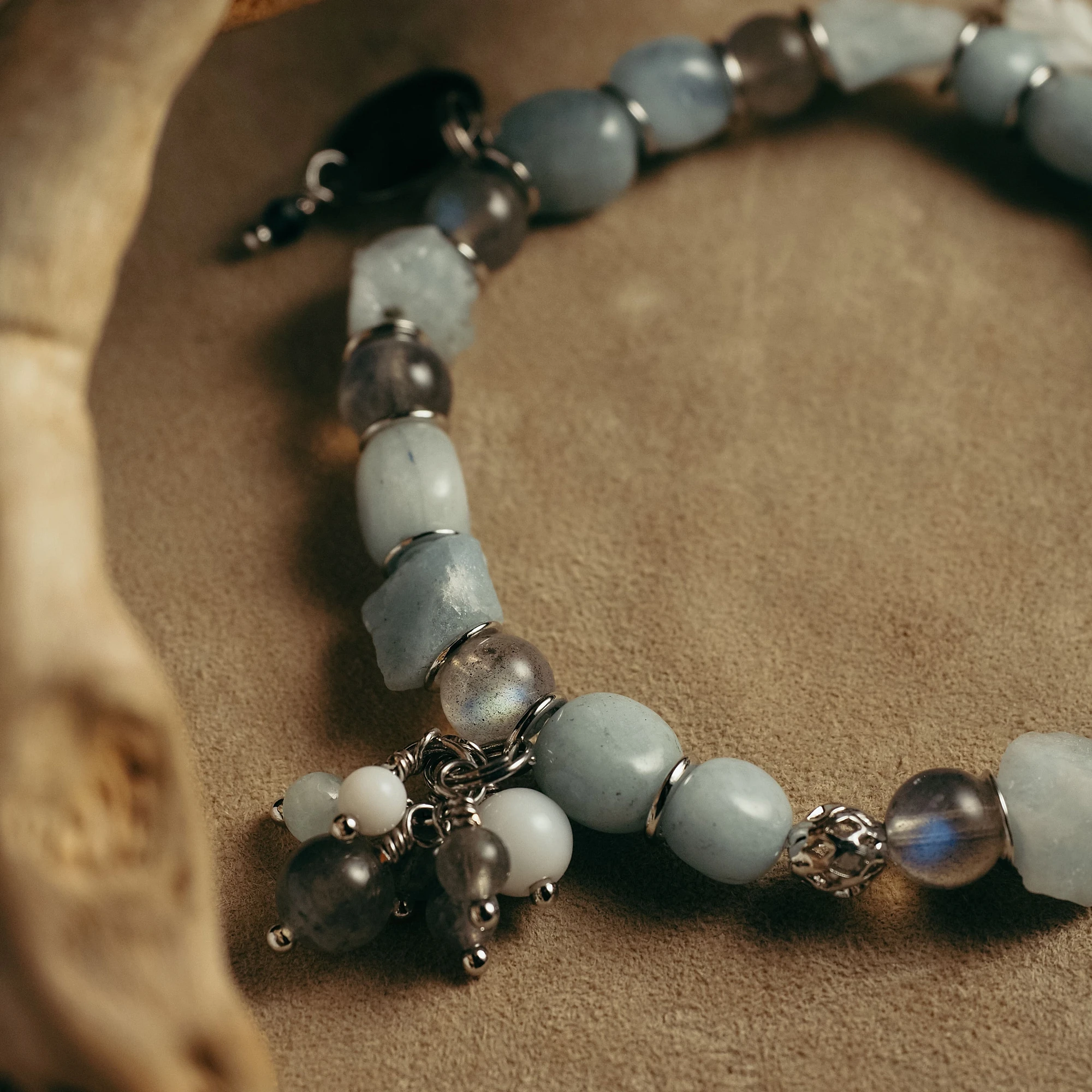 Браслет женский из Аквамарина и Лабрадора