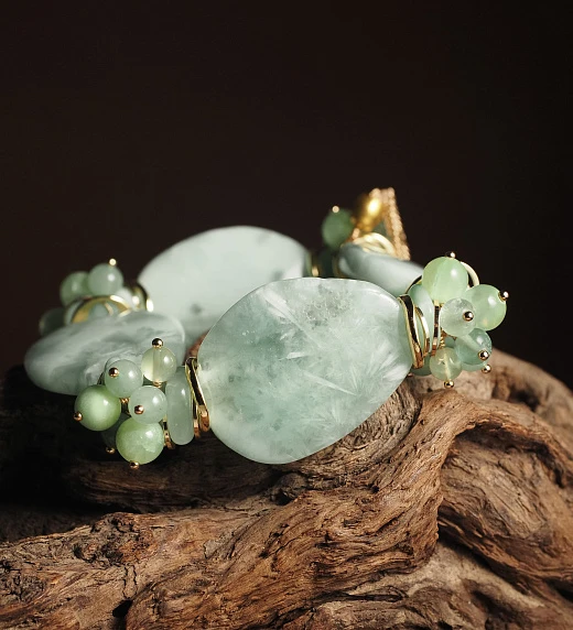 Браслет женский из Диопсида, Оникса и Пренита