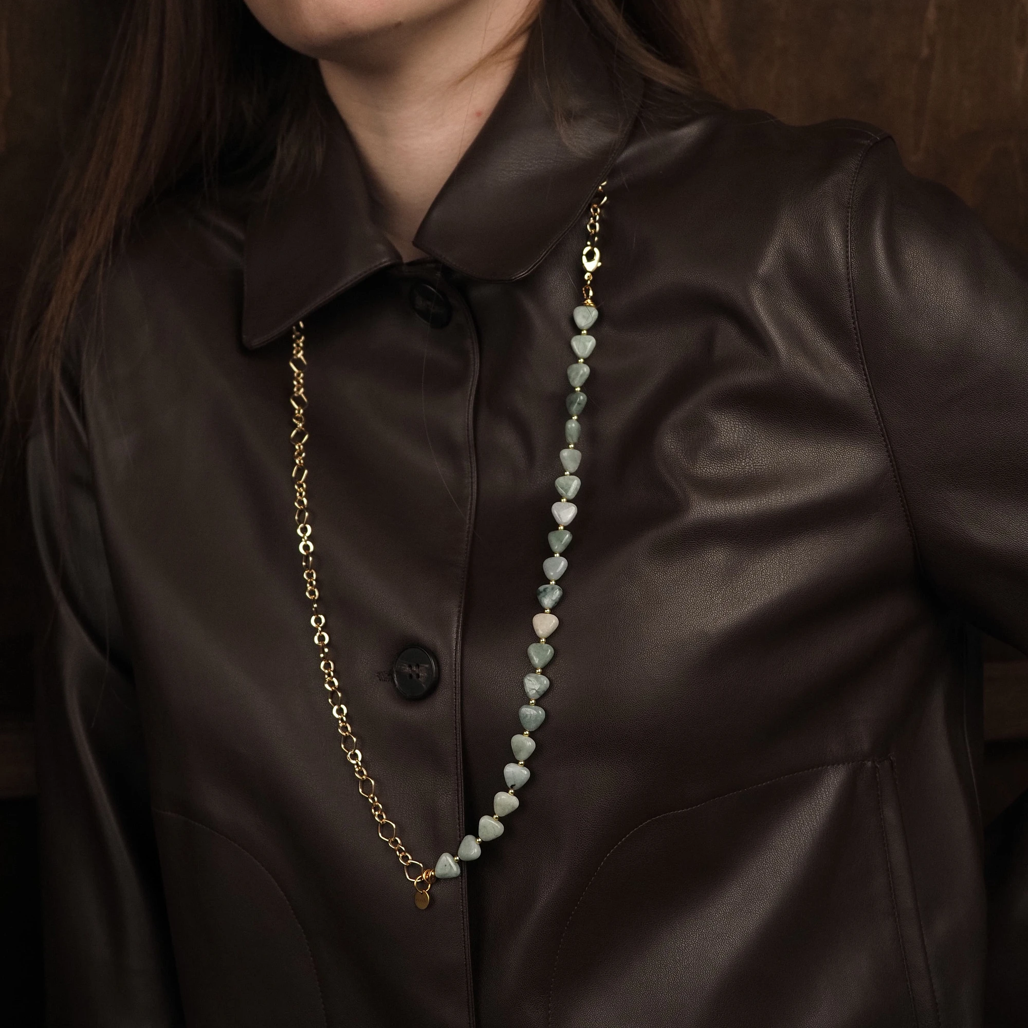 Колье из Нефрита