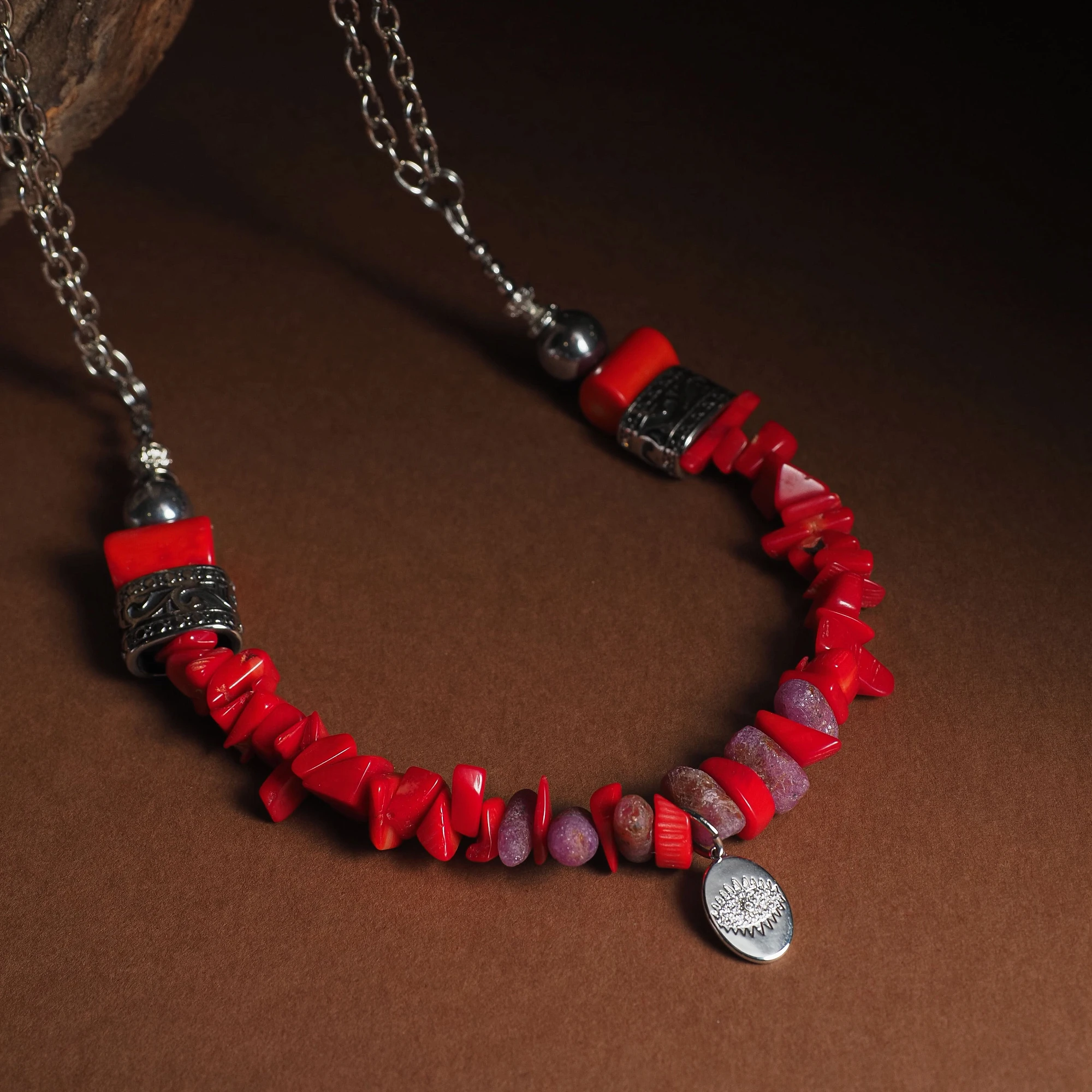 Колье из Коралла и Корунда