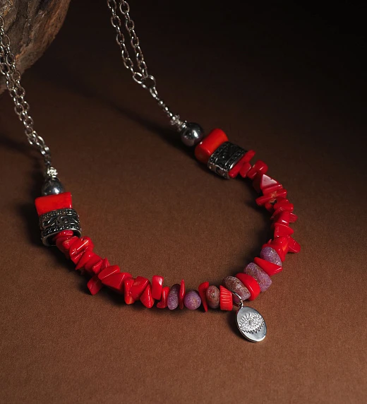 Колье из Коралла и Корунда