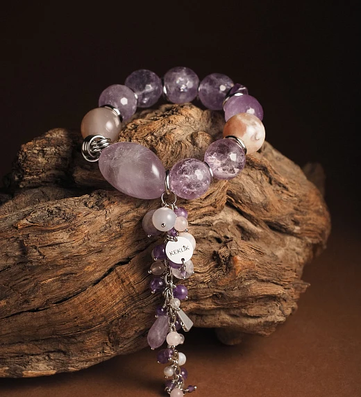 Браслет женский из Аметиста и Сакурового Агата