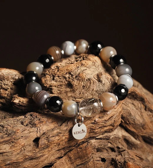 Браслет лаконичный для 28-го числа рождения