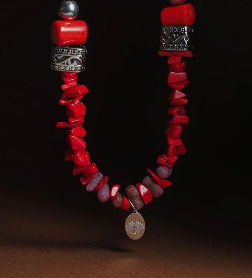 Колье из Коралла и Корунда