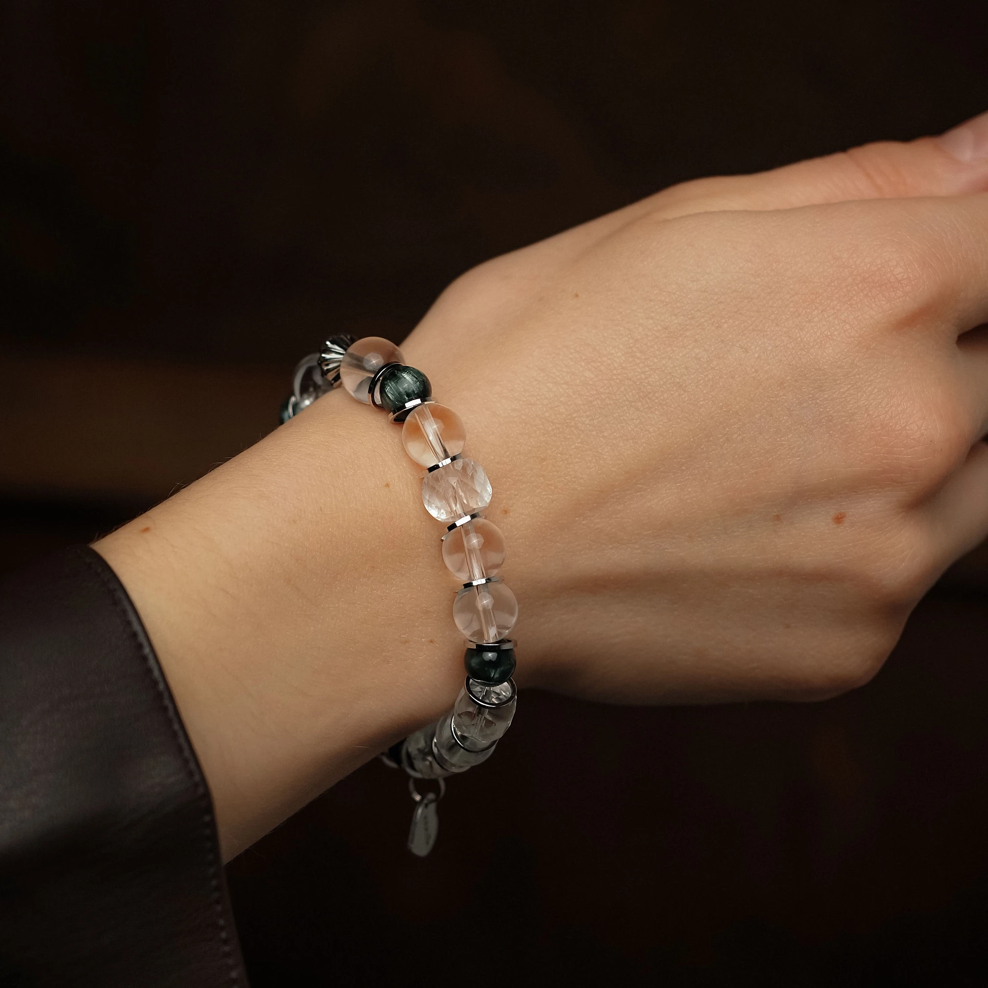 Браслет лаконичный из Горного хрусталя и Серафинита №1