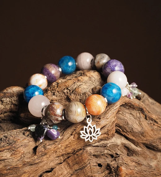 Браслет женский из Агата, Апатита, Розового кварца и Чароита