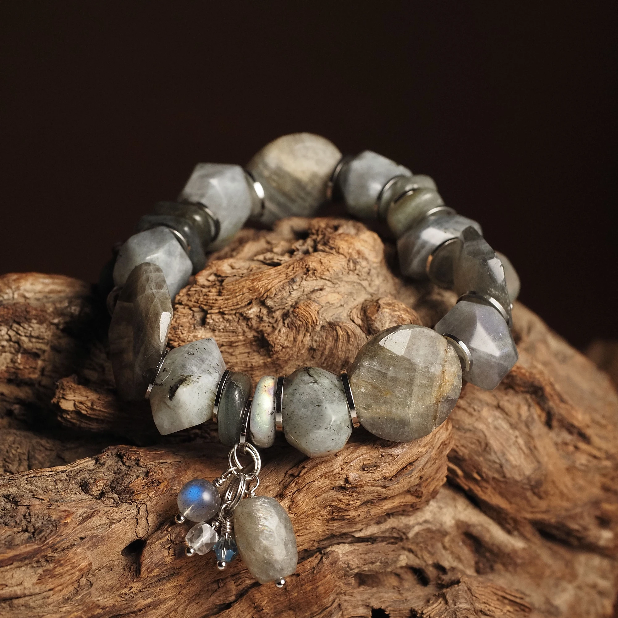 Браслет женский из Лабрадора №1