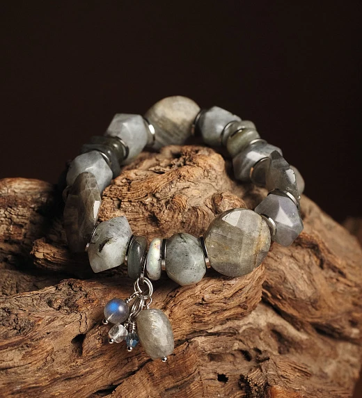 Браслет женский из Лабрадора №1