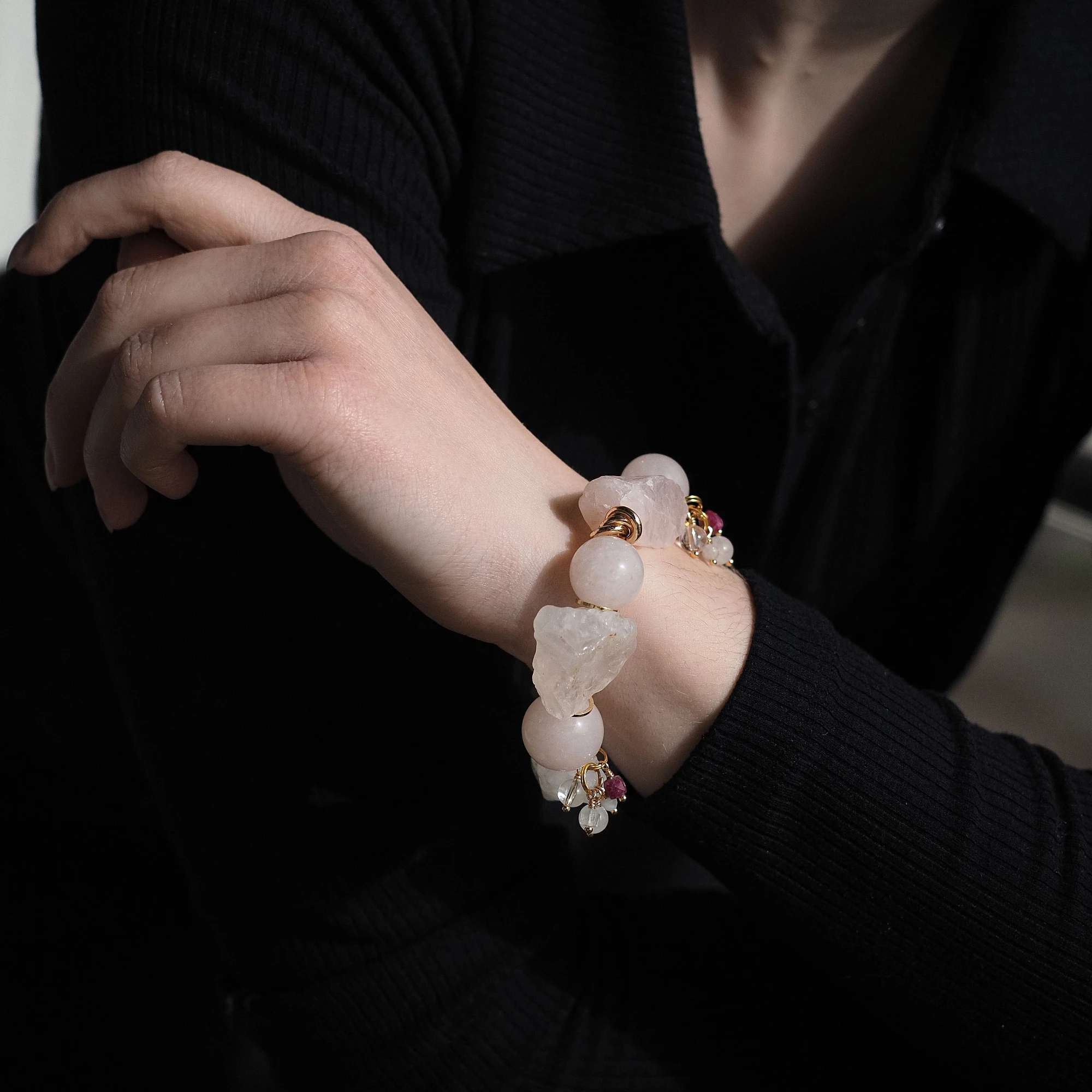 Браслет женский из Розового кварца №7