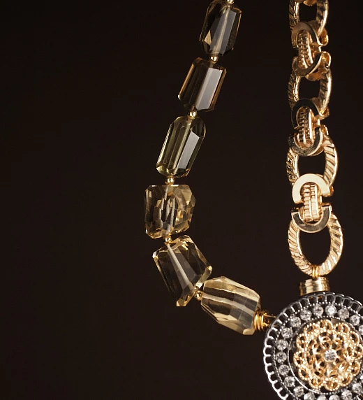 Чокер женский из Раухтопаза