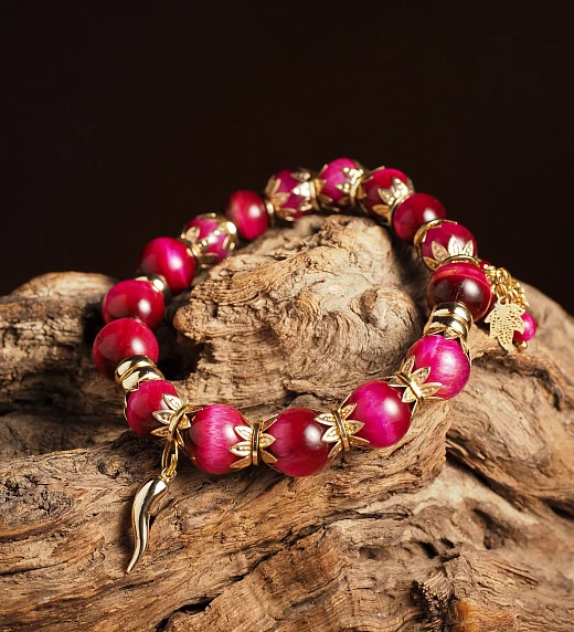 Браслет женский из тонированного Тигрового глаза