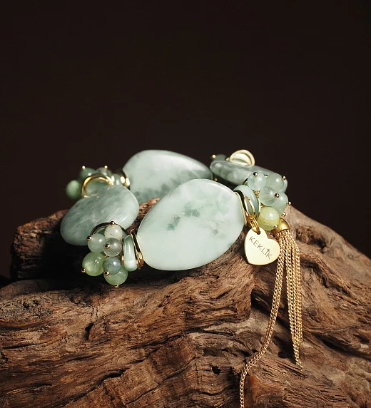 Браслет женский из Диопсида, Оникса и Пренита